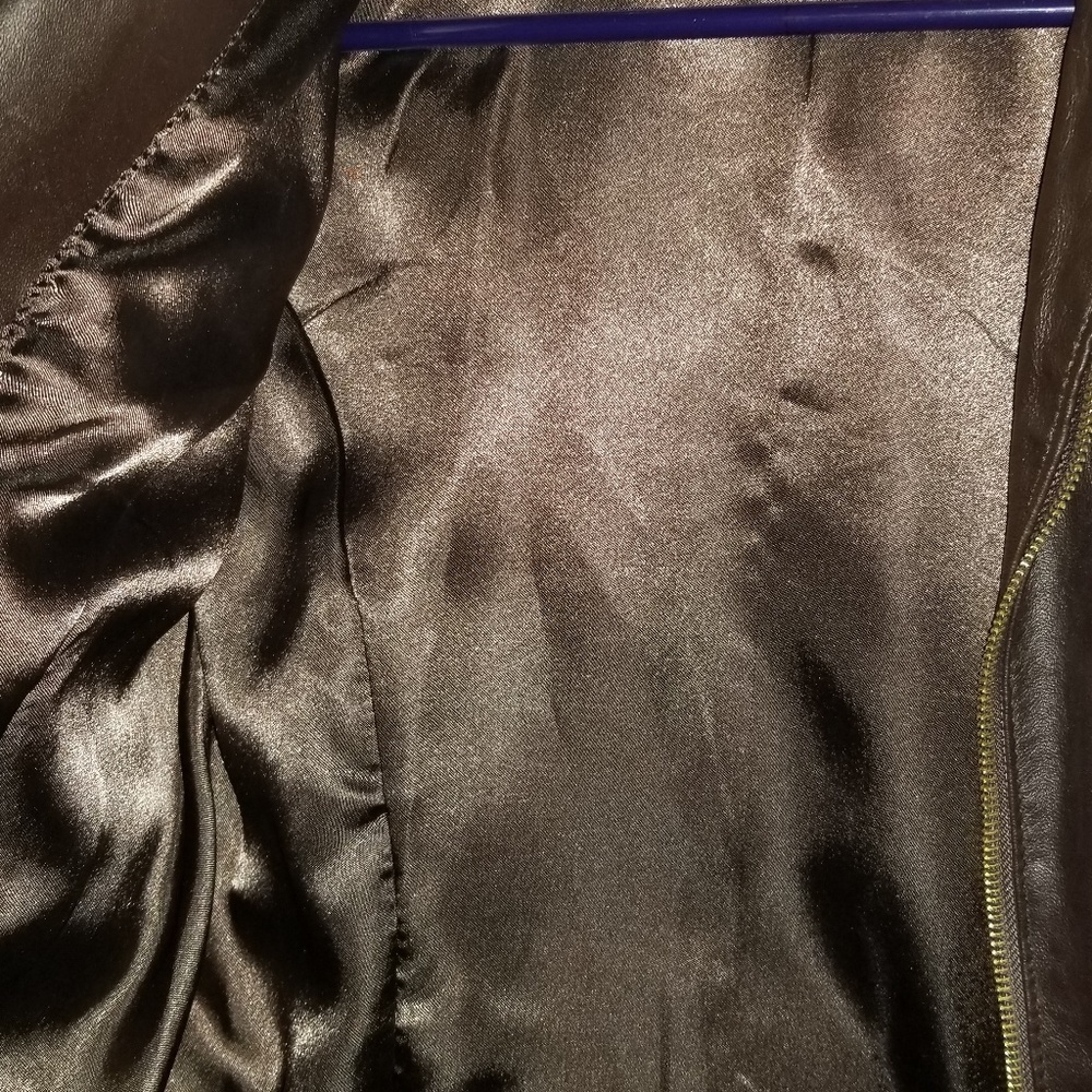 Leather jacket - Picture 4 of 5